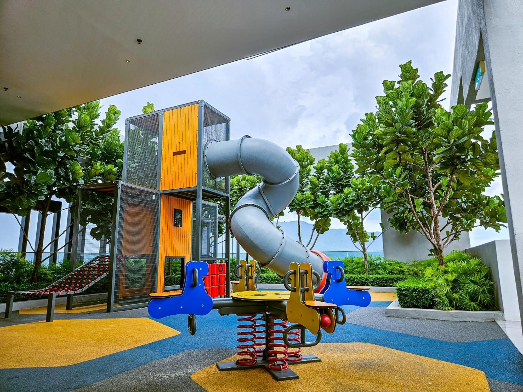 Beacon Executive By Ngn * George Town