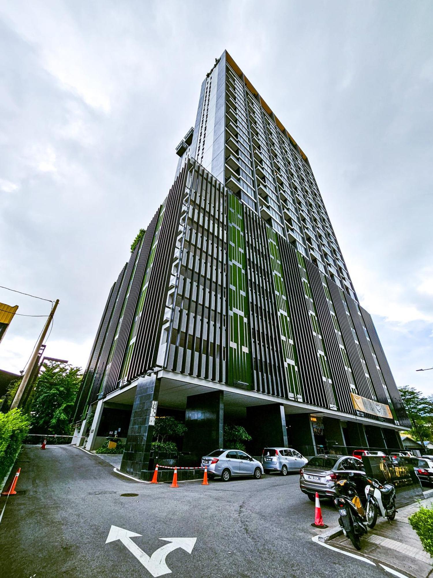 Beacon Executive By Ngn * George Town